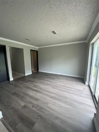 $1,975 | 10902 Jutland Road, Houston, TX 77048