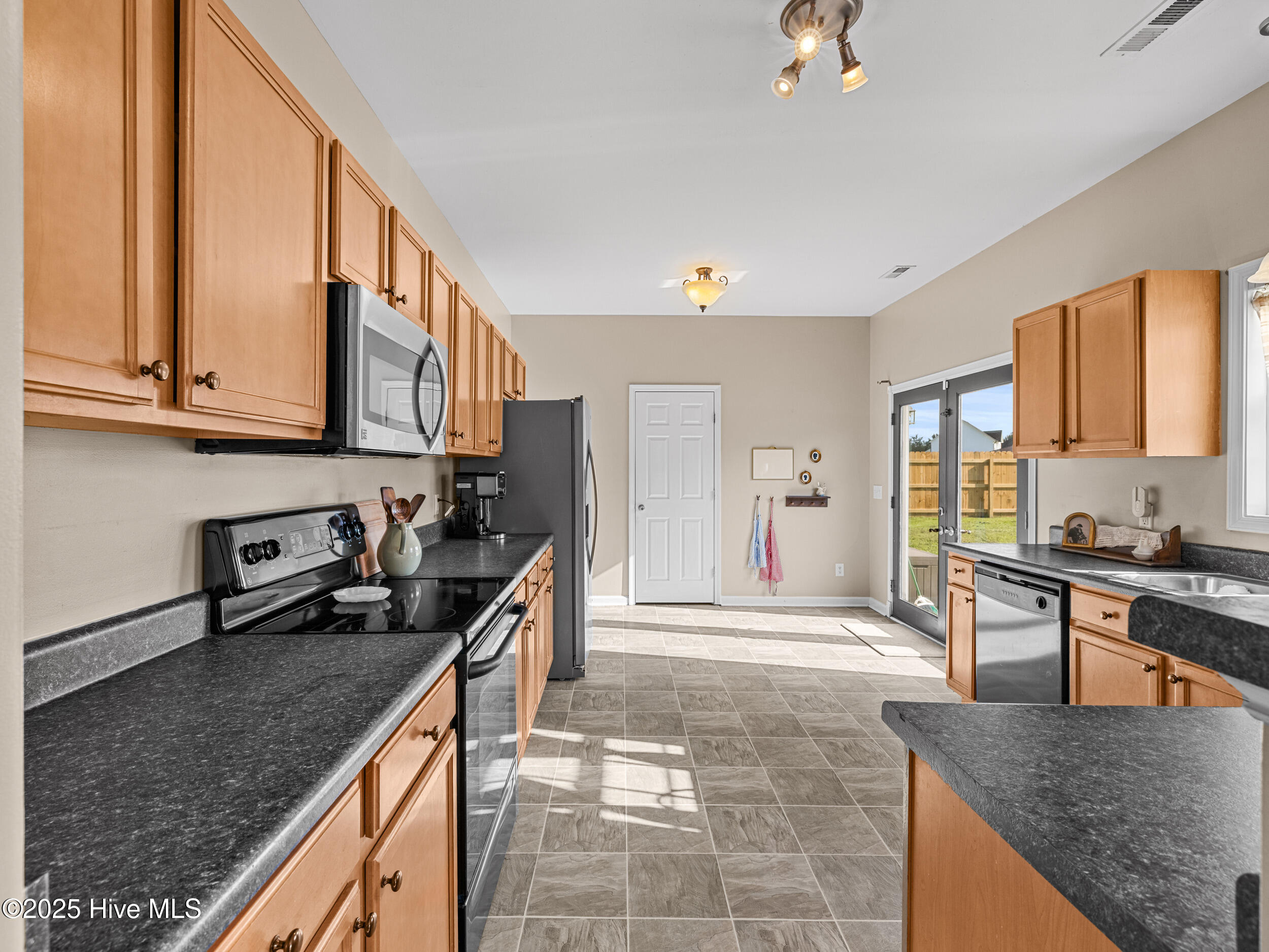 1858 Haw Branch Road Beulaville, NC 28518 - Photo 15 of 53 025a3520