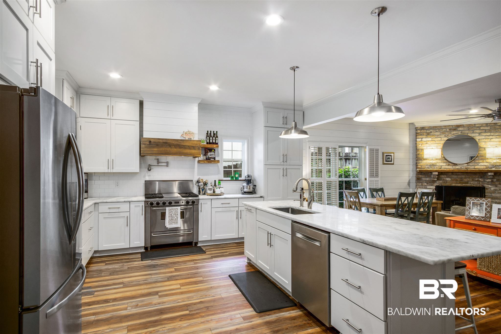 407 Pomelo Street Fairhope, AL 36532 - Photo 4 of 42 Kitchen
