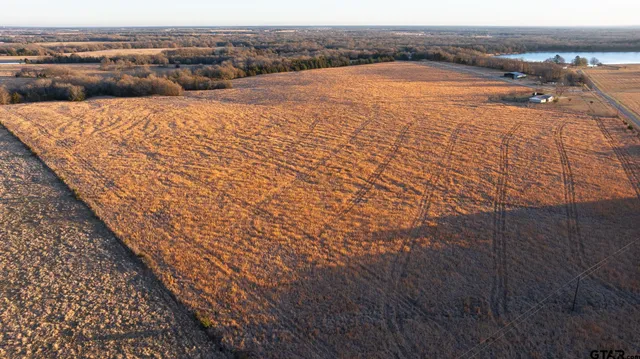 $1,641,600 | 779 County Road 33060, Sumner, TX 75486