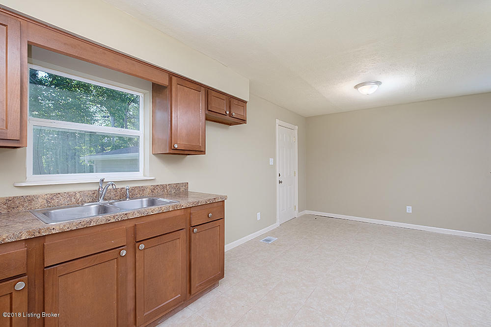 285 Wilderness Road Brooks, KY 40109 - Photo 11 of 35 285 Wilderness Rd Becky Lusch 639 9617
