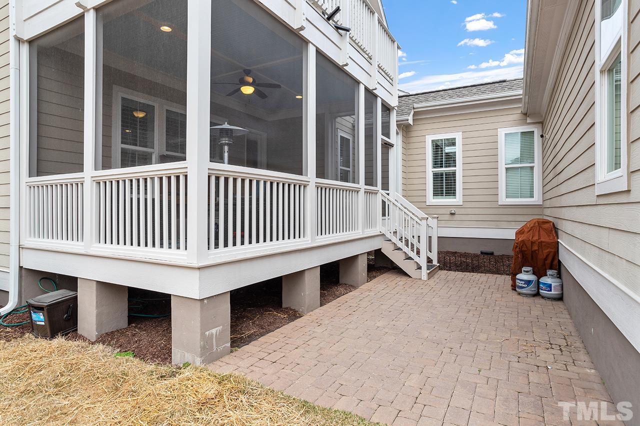 5304 Crescent Square Street Raleigh, NC 27616 - Photo 6 of 38 Gallery Image 6