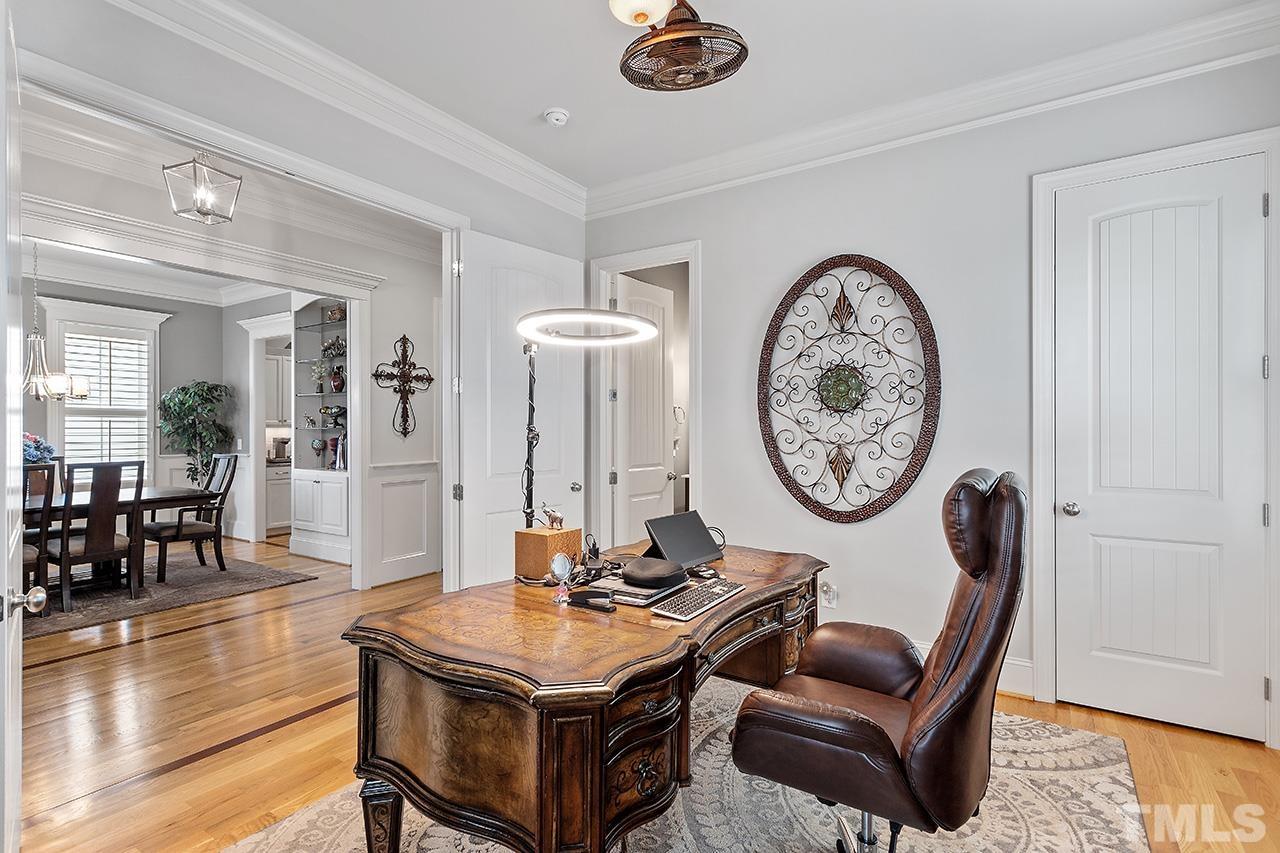 5304 Crescent Square Street Raleigh, NC 27616 - Photo 10 of 38 Gallery Image 10