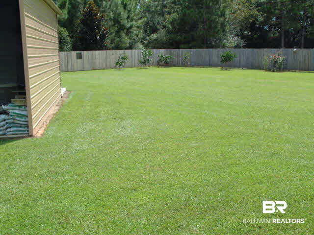 206 Madison Lane Foley, AL 36535 - Photo 7 of 44