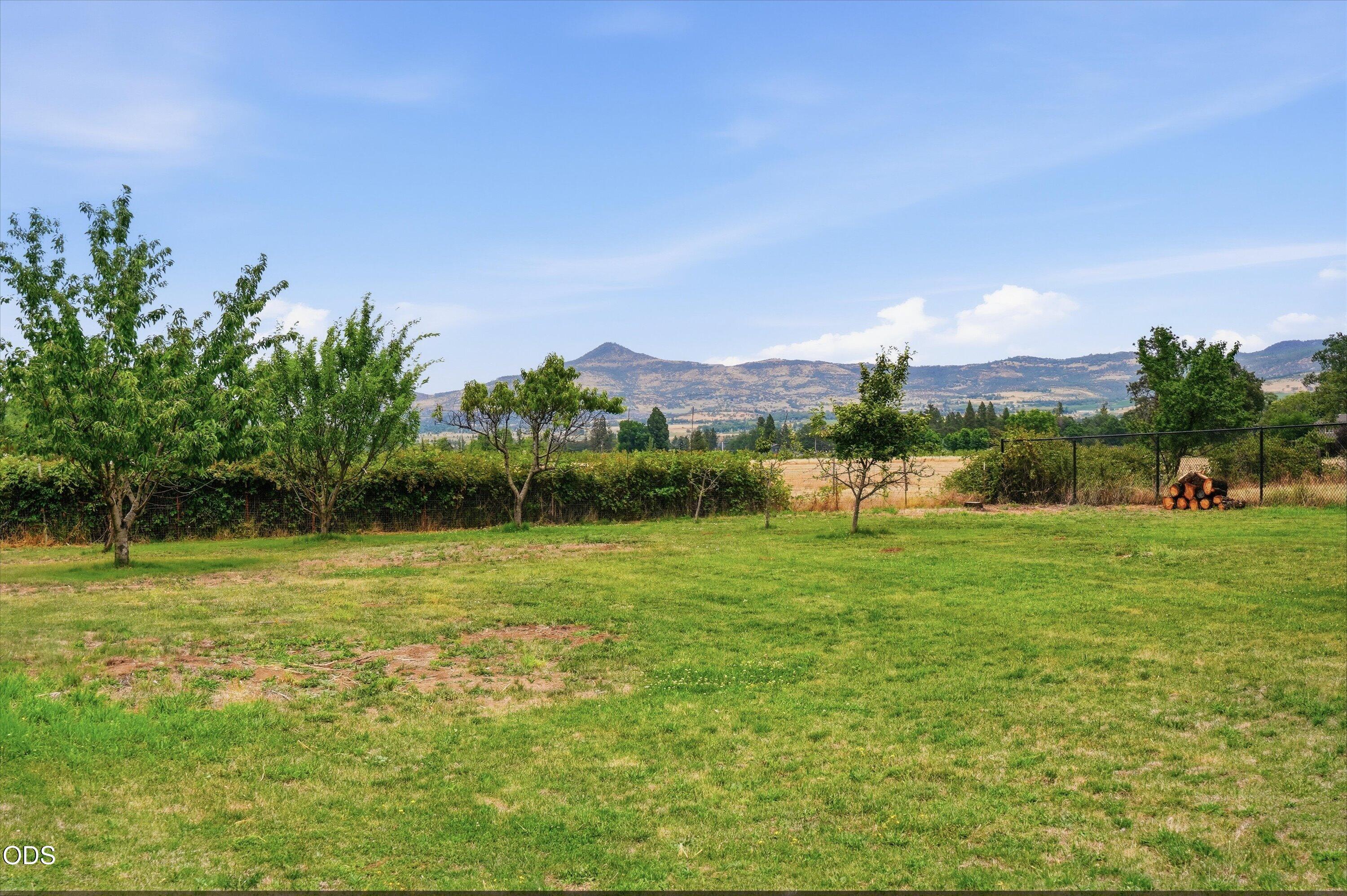 2298 Camp Baker Road Medford, OR 97501 - Photo 47 of 58