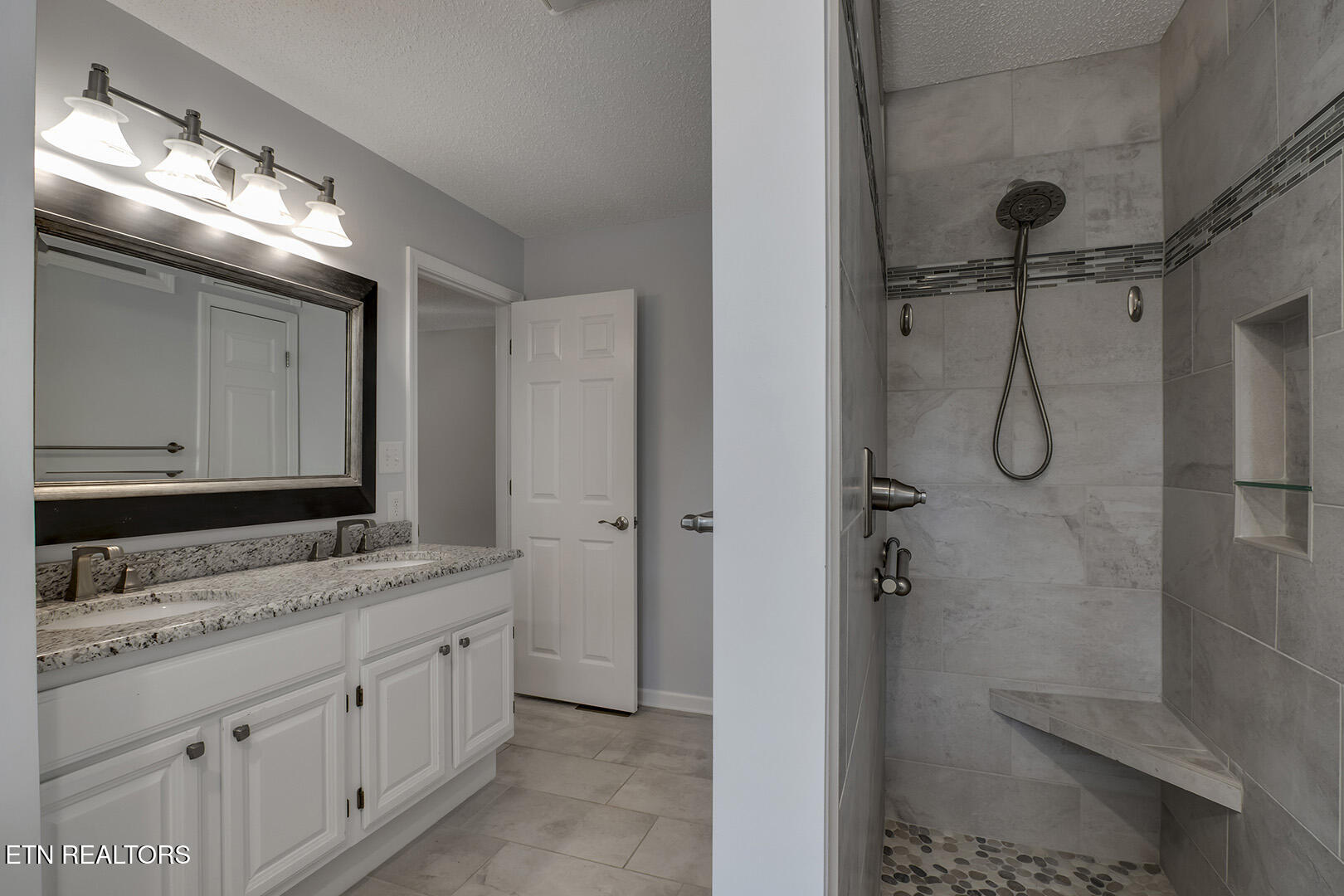 118 Toqua Club Way Loudon, TN 37774 - Photo 22 of 60 22_ToquaClubWay_118_MasterBath02