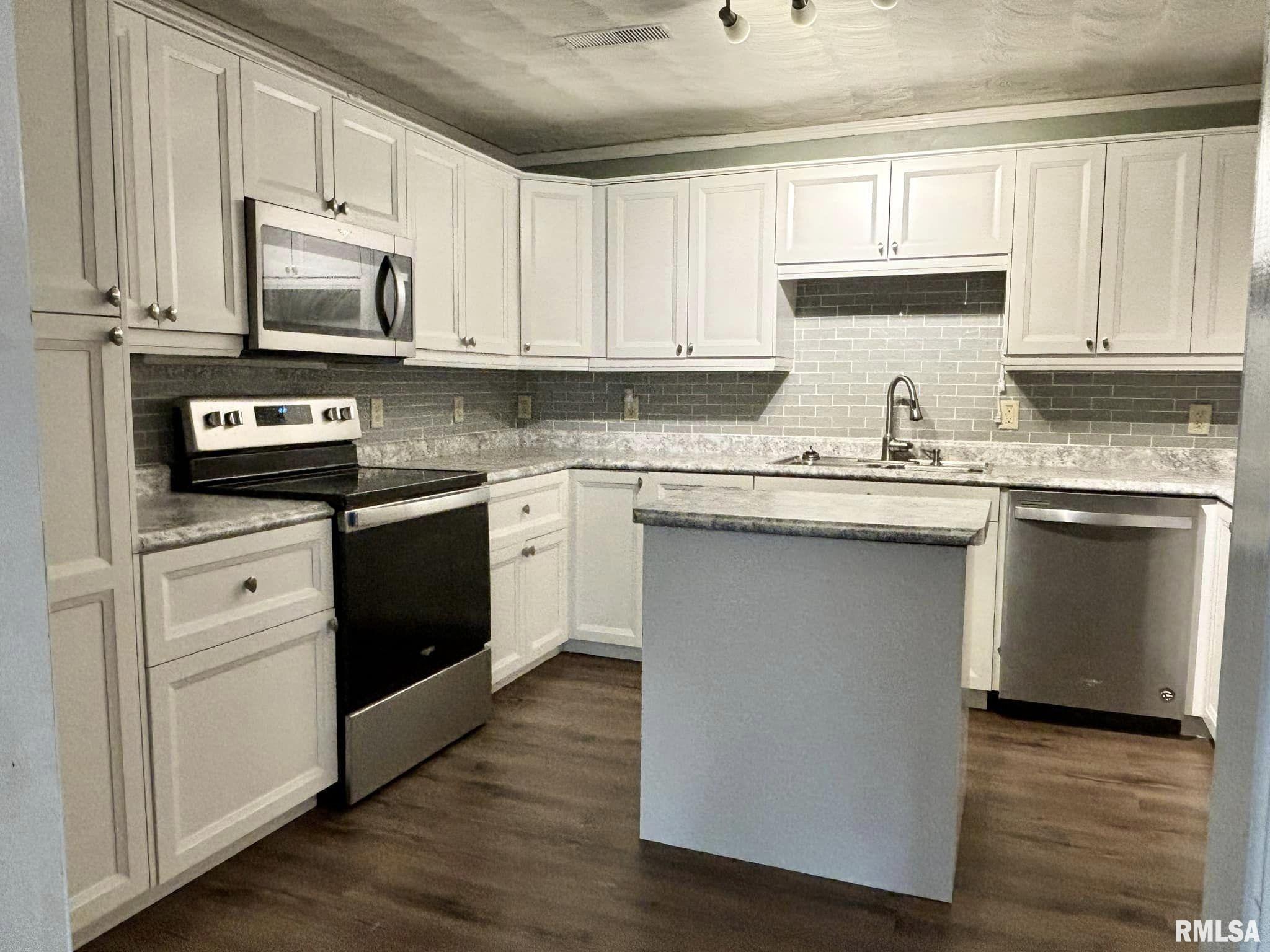 3417 Rice Hill Road Grantsburg, IL 62943 - Photo 9 of 29