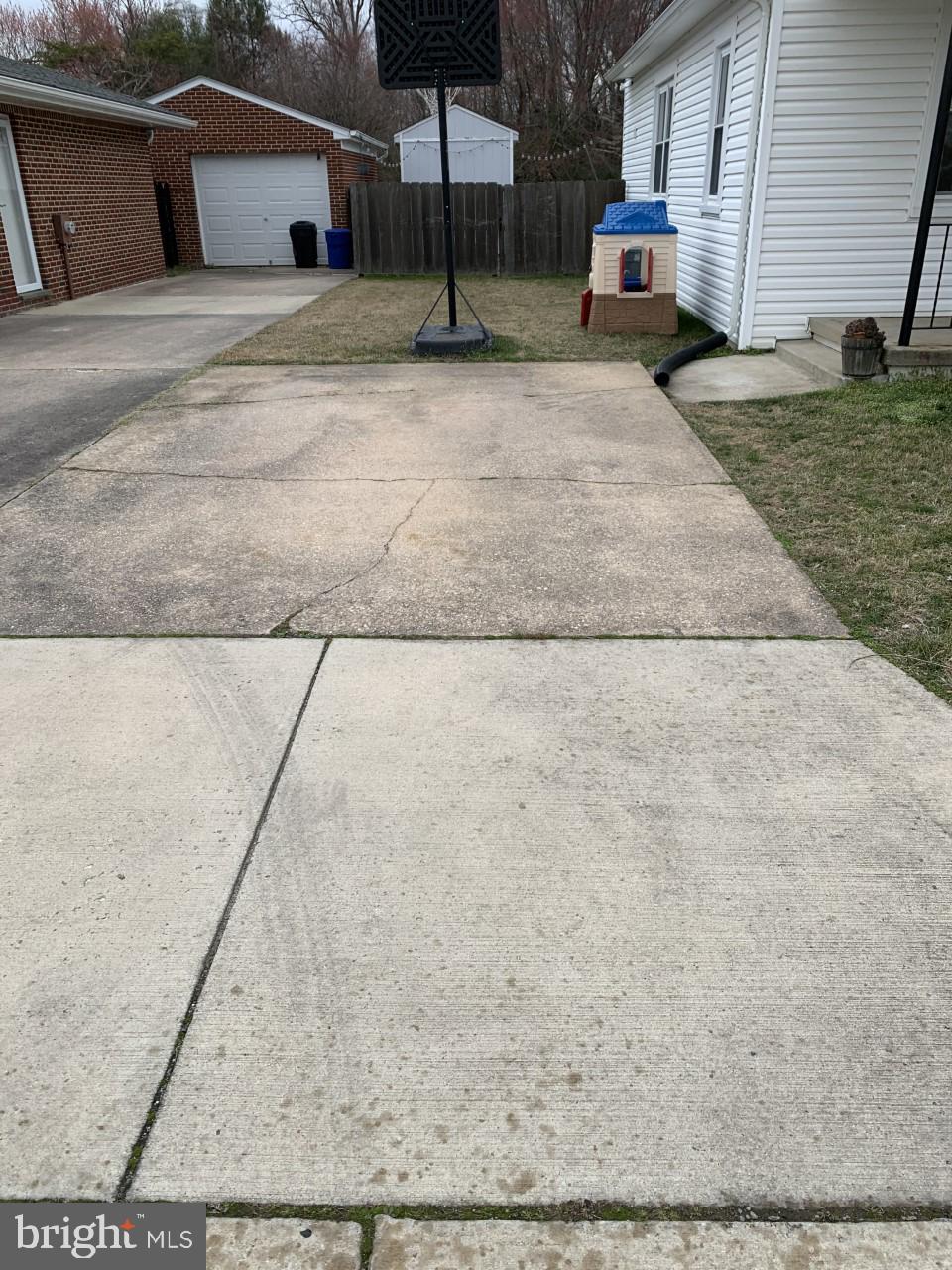 26 Cliffwood Road Baltimore, MD 21206 - Photo 22 of 23 Driveway