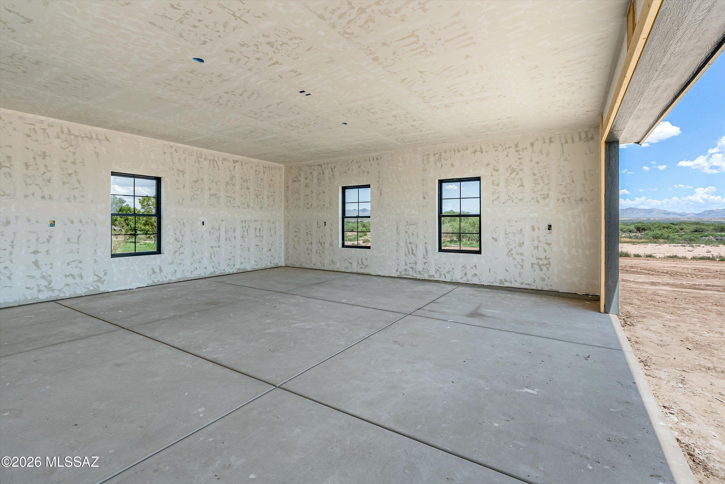 1261 North Ocotillo Road Benson, AZ 85602 - Photo 18 of 36 Garage