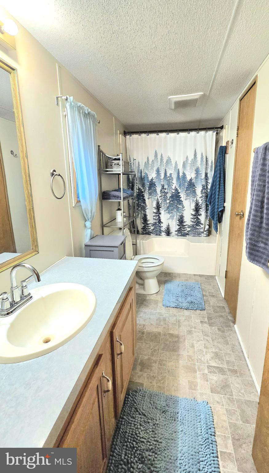 845 Old Forge Road Oxford, PA 19363 - Photo 12 of 21 Primary bath