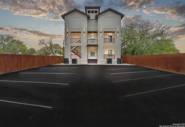 $1,650 | 110 Webb, Unit 102, San Antonio, TX 78223