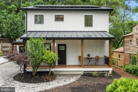 $1,295,000 | 906 Wade Avenue, Rockville, MD 20851