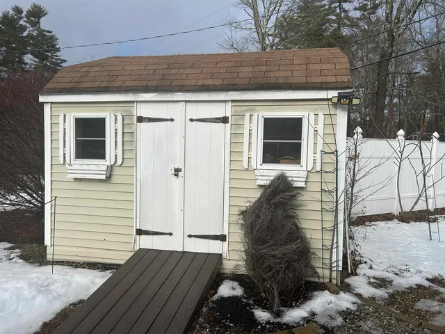 $259,000 | 3 Federal Hill Lane, Lee, NH 03861