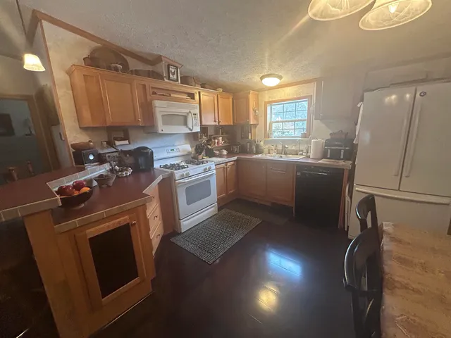 $259,000 | 3 Federal Hill Lane, Lee, NH 03861