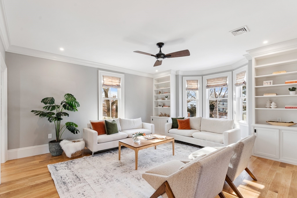 45 Teel Street Arlington, MA 02474 - Photo 4 of 42