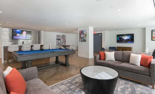 $2,290 | 1776 Polk Street, Unit 1605, Hollywood, FL 33020