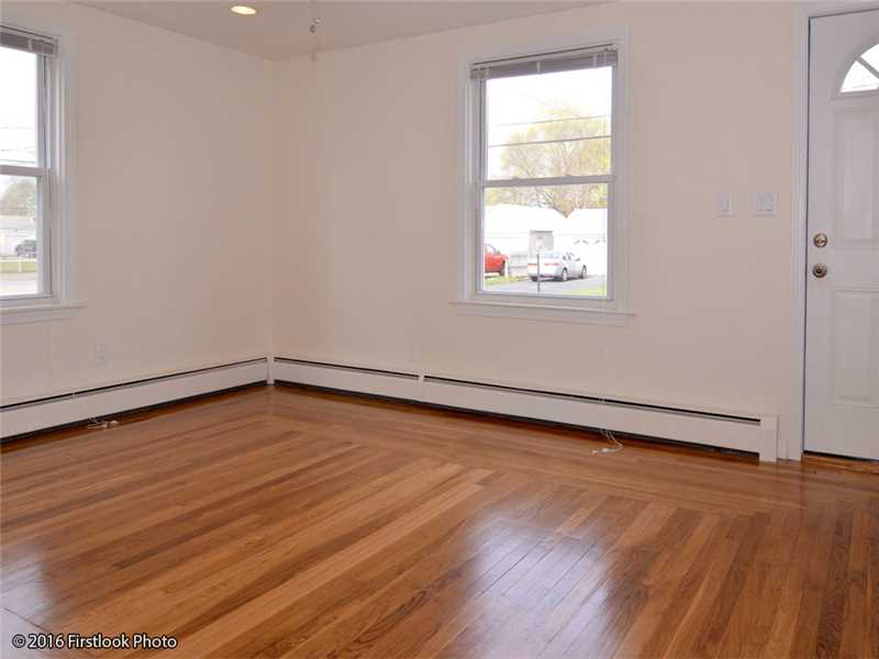 172 Rice Street Pawtucket, RI 02861 - Photo 12 of 25 Living Room.
