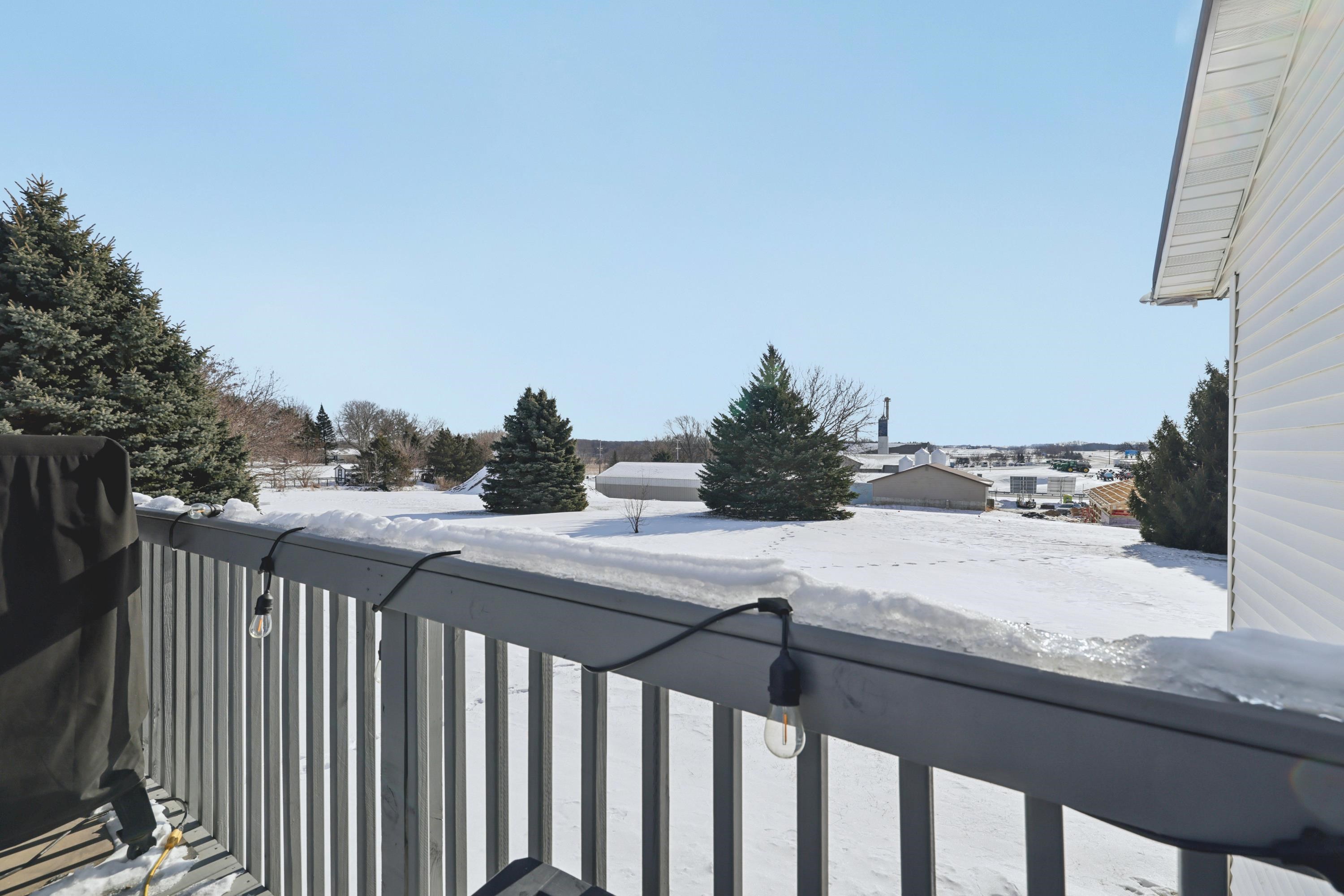 839 Kimseth Circle Deerfield, WI 53531 - Photo 29 of 41