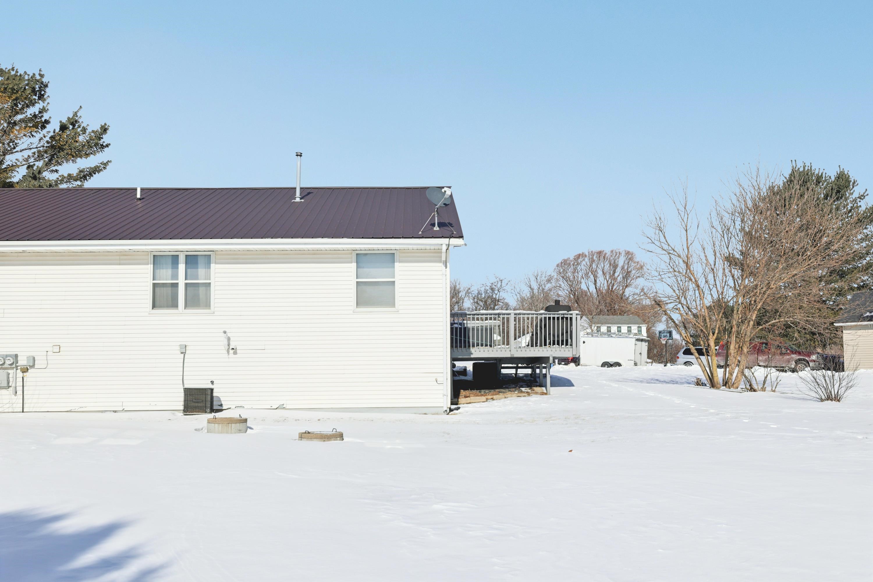 839 Kimseth Circle Deerfield, WI 53531 - Photo 35 of 41