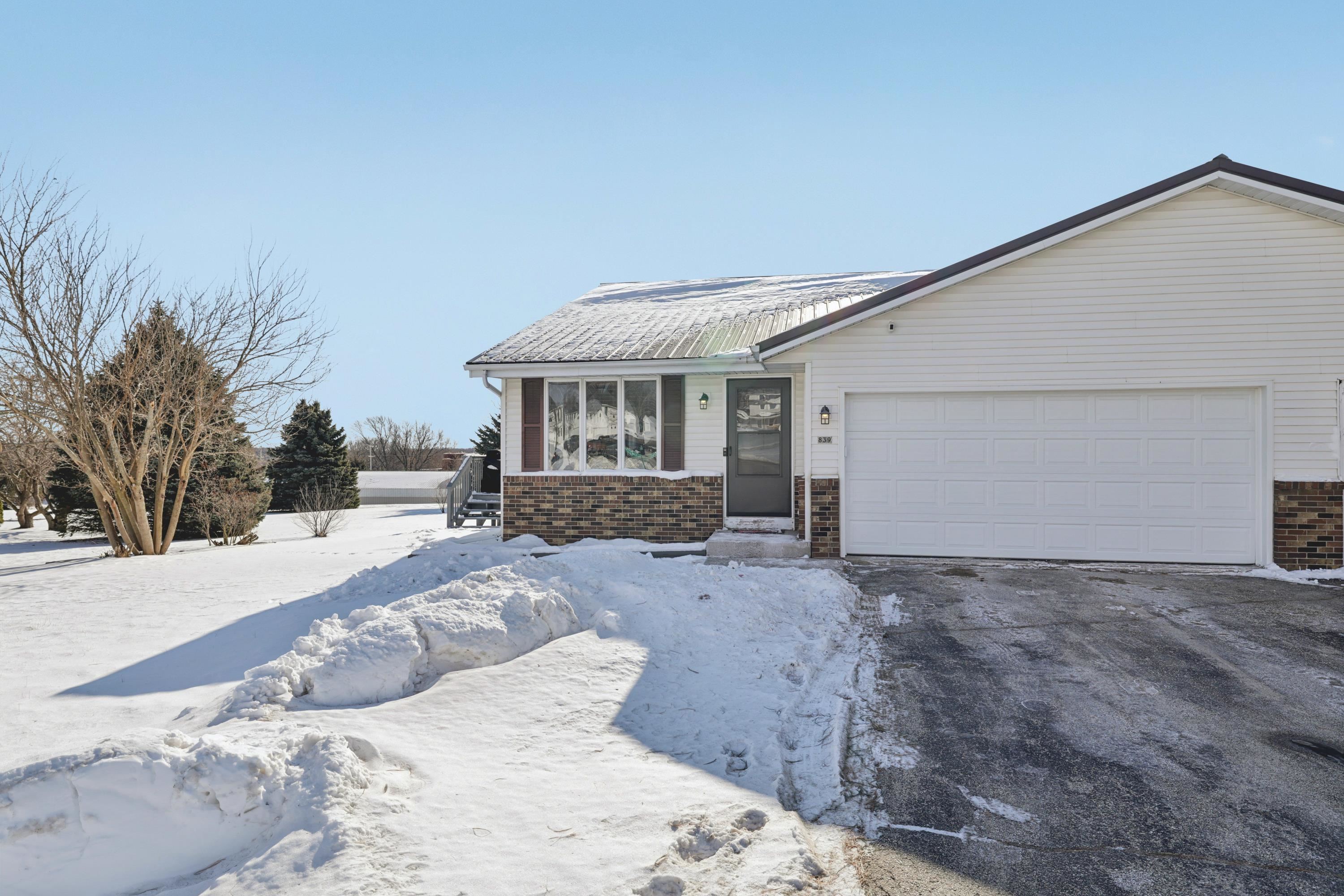 839 Kimseth Circle Deerfield, WI 53531 - Photo 36 of 41