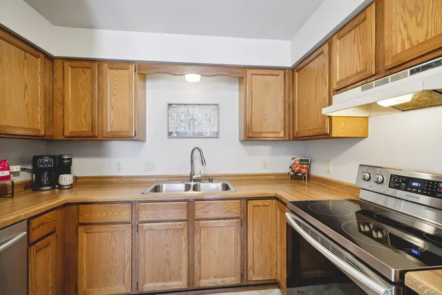 $265,000 | 839 Kimseth Circle, Deerfield, WI 53531