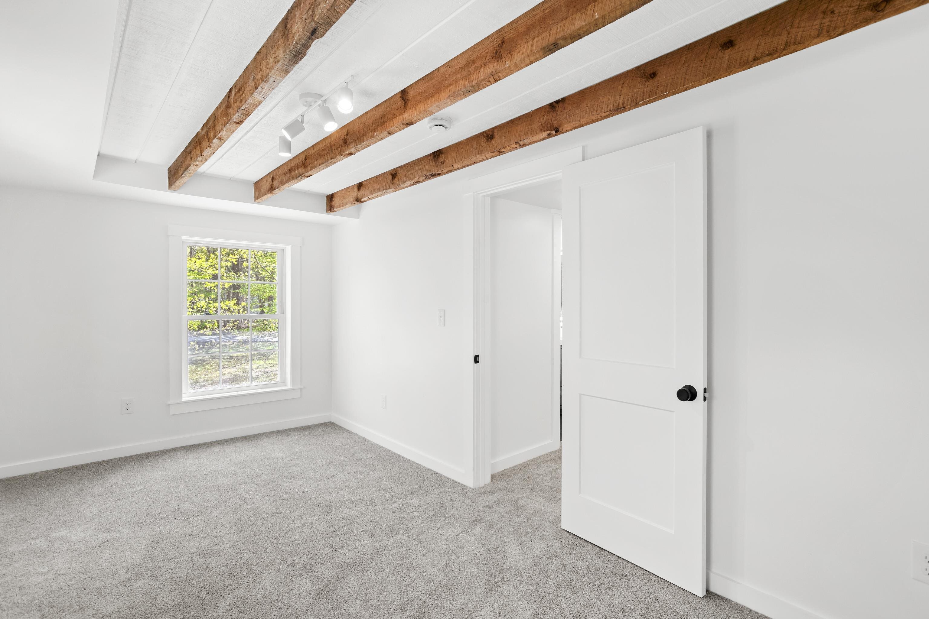 23 Depot Road Epping, NH 03042 - Photo 31 of 46