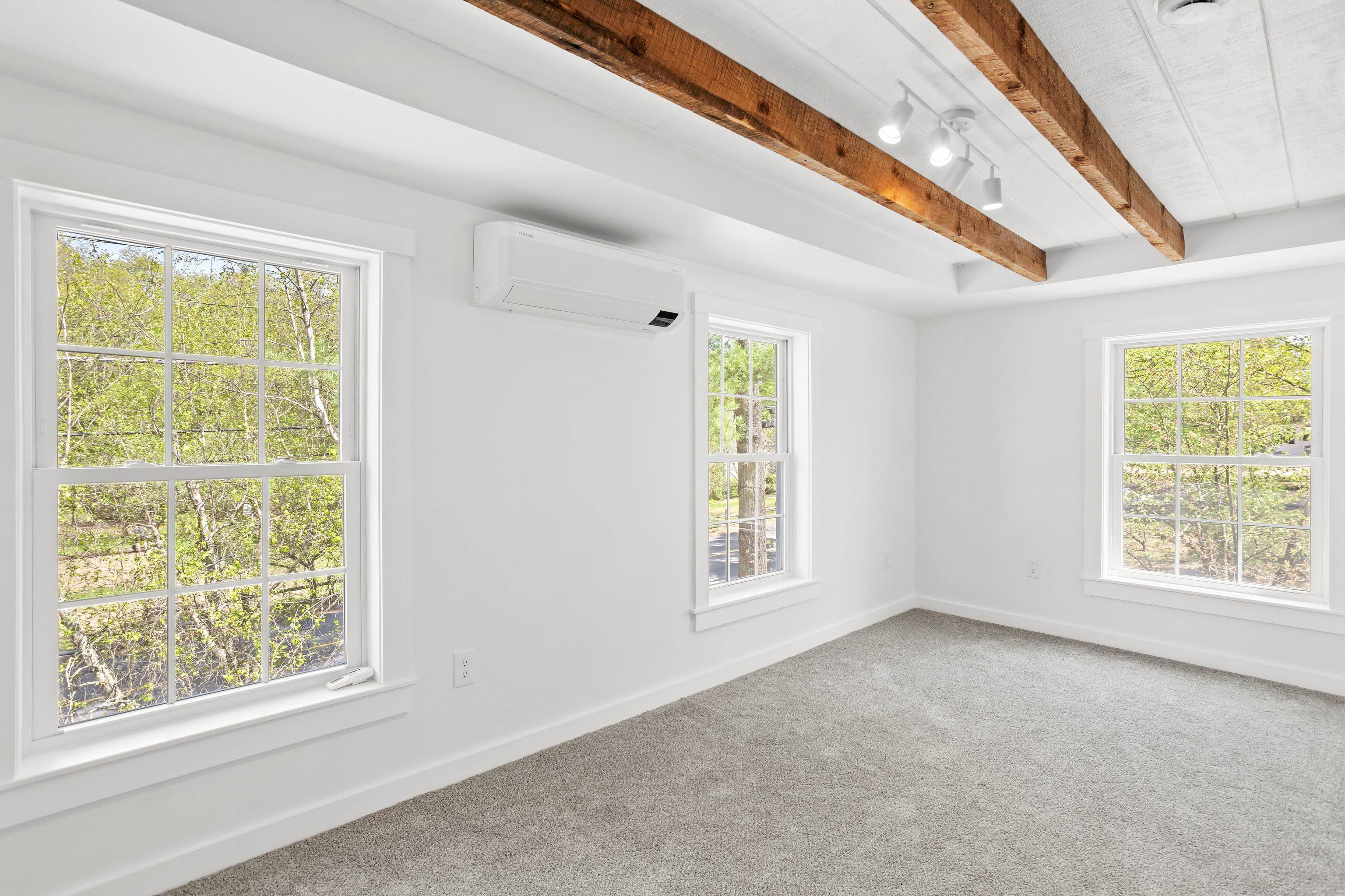 23 Depot Road Epping, NH 03042 - Photo 32 of 46