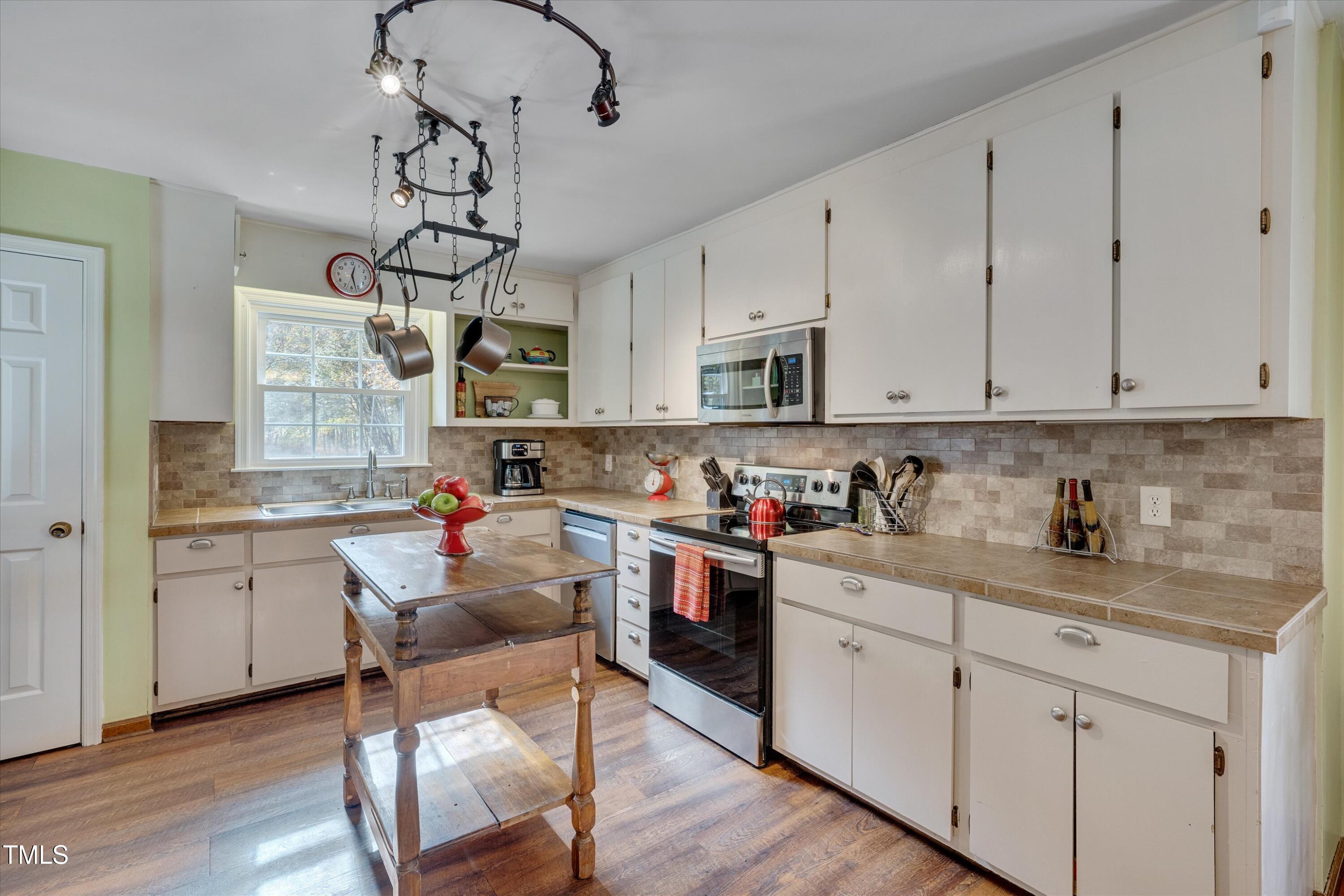 3217 Luther Road Durham, NC 27712 - Photo 11 of 34 11-PlacePropertyPhotography_3217 Luther
