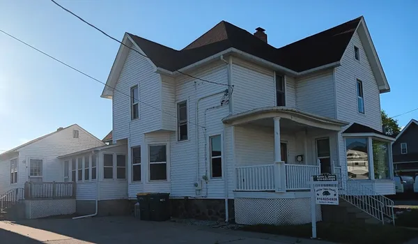 $279,000 | 113 North McKinley Road, Flushing, MI 48433