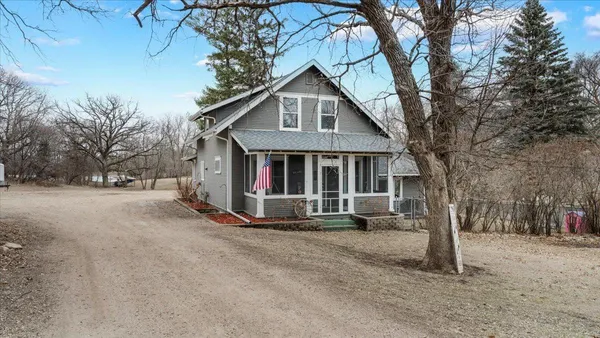 $330,000 | 219 Main Street North, New London, MN 56273