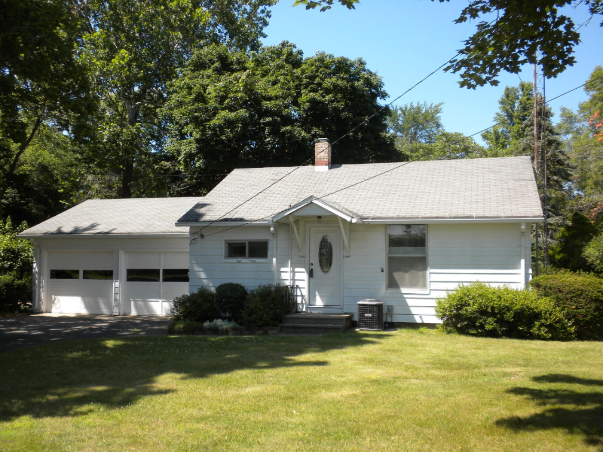 211 Ryno Road Coloma, MI 49038 - Photo 1 of 24 031