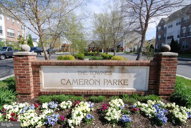 $3,900 | 3811 Eisenhower Avenue, Alexandria, VA 22304