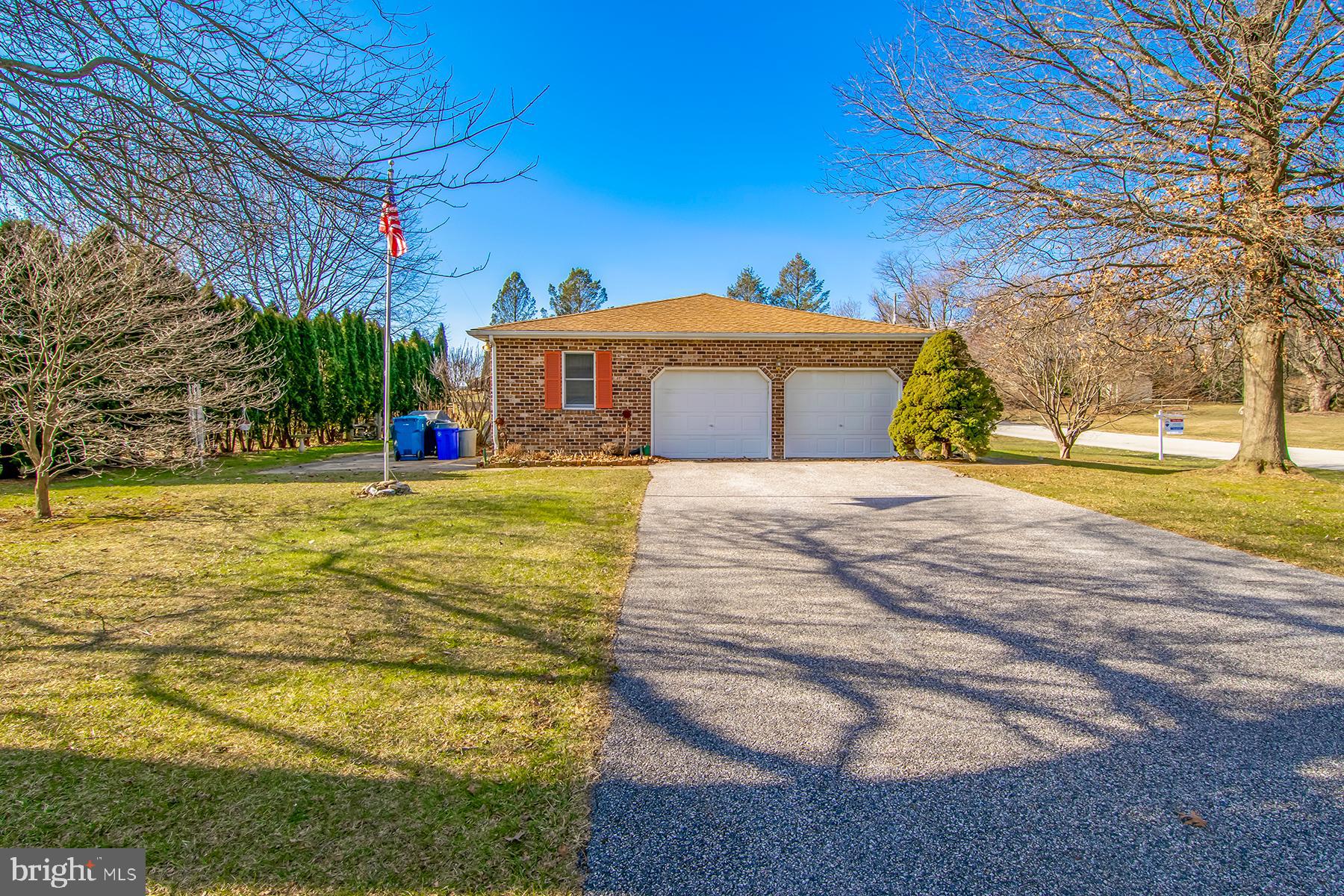 11 Strawberry Road New Freedom, PA 17349 - Photo 4 of 33 Side View