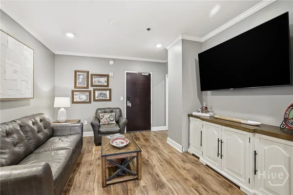 $750,000 | 250 West Broad Street, Unit 405, Athens, GA 30601