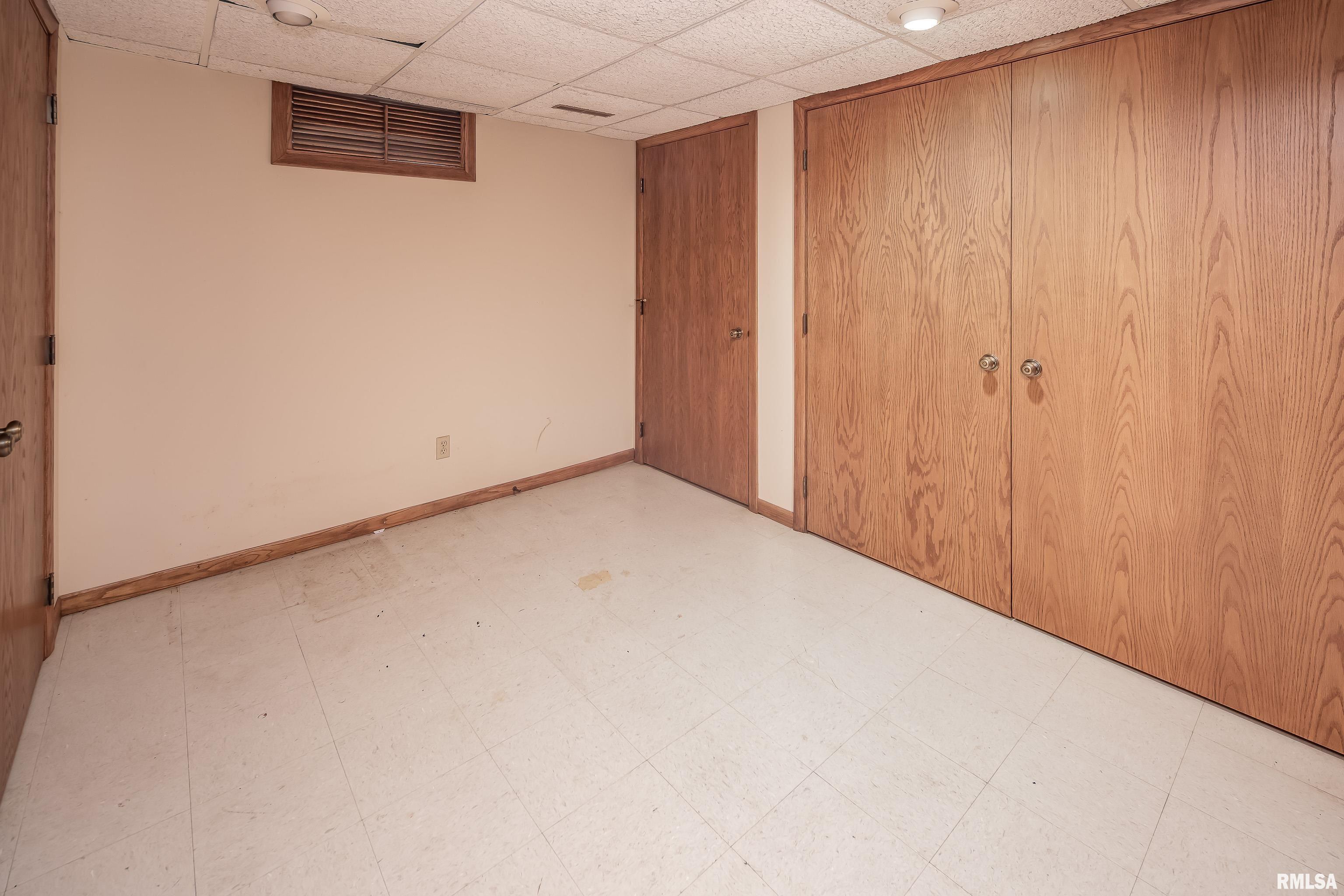 2030 Winding Hill Road Davenport, IA 52807 - Photo 35 of 41