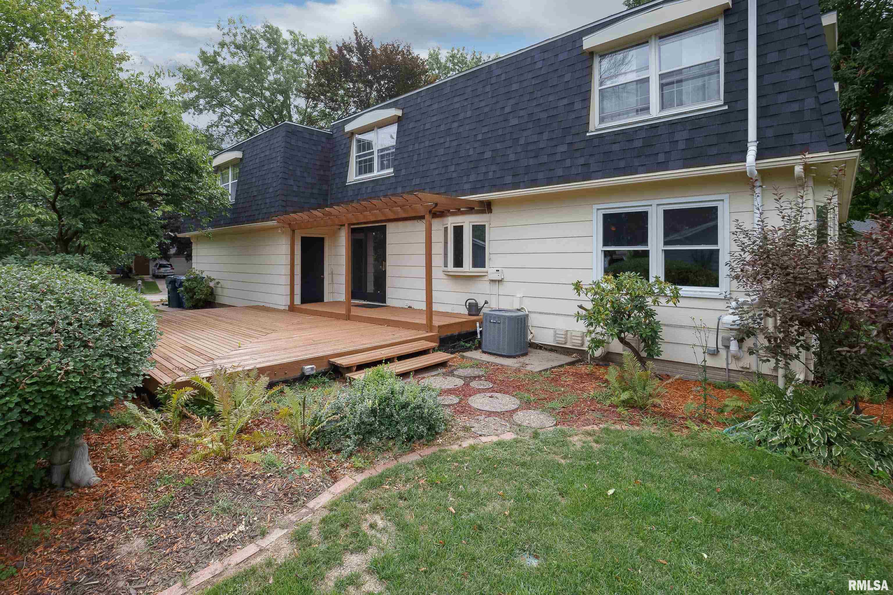 2030 Winding Hill Road Davenport, IA 52807 - Photo 39 of 41