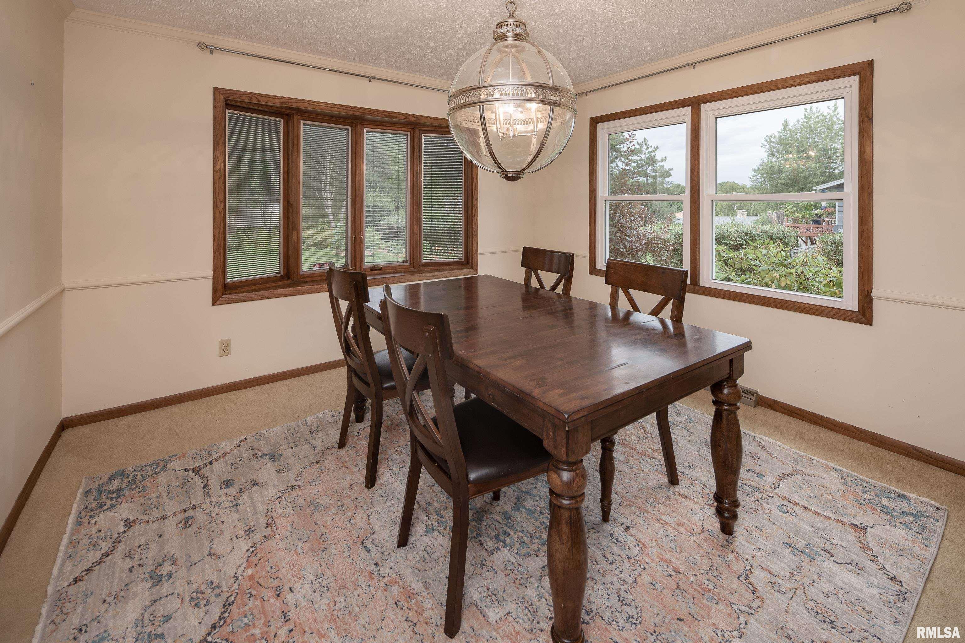 2030 Winding Hill Road Davenport, IA 52807 - Photo 8 of 41