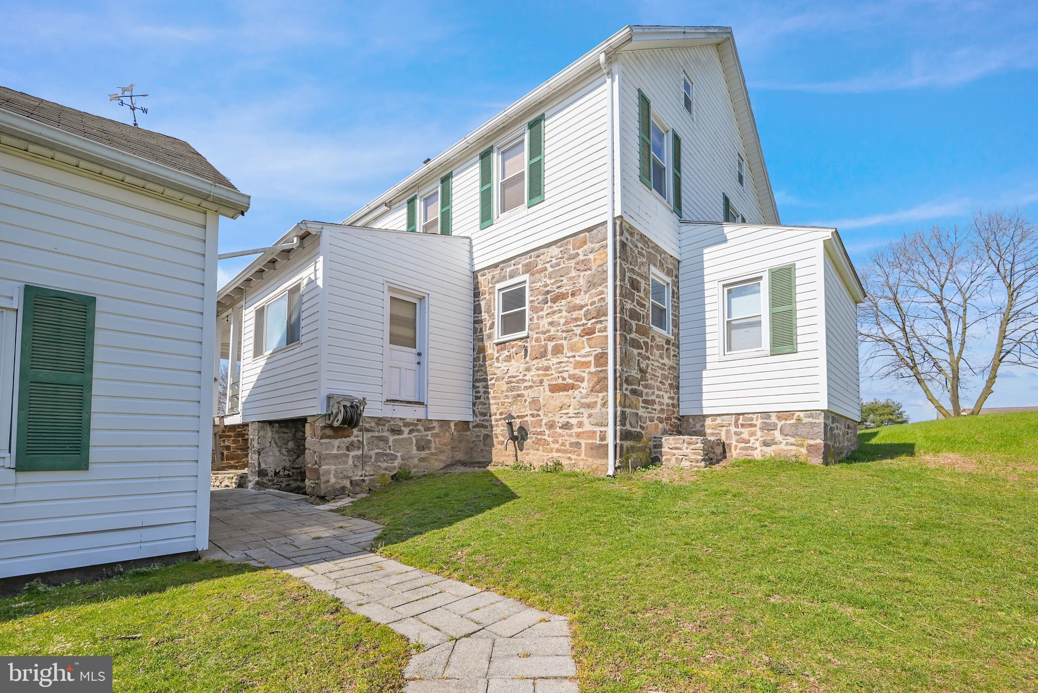 3835 Board Road York, PA 17406 - Photo 10 of 66 Gallery Image 10