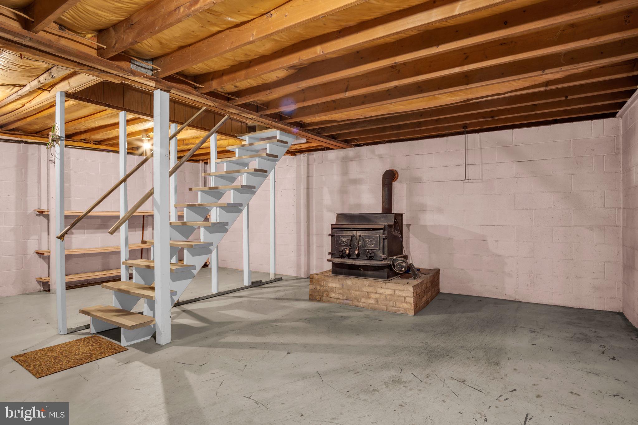 647 North Middle Road Newville, PA 17241 - Photo 26 of 35 a view of entryway