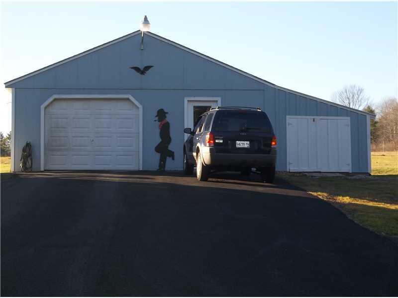 174 Orffs Corner Road Waldoboro, ME 04572 - Photo 2 of 12 Parking Lot/Garage.