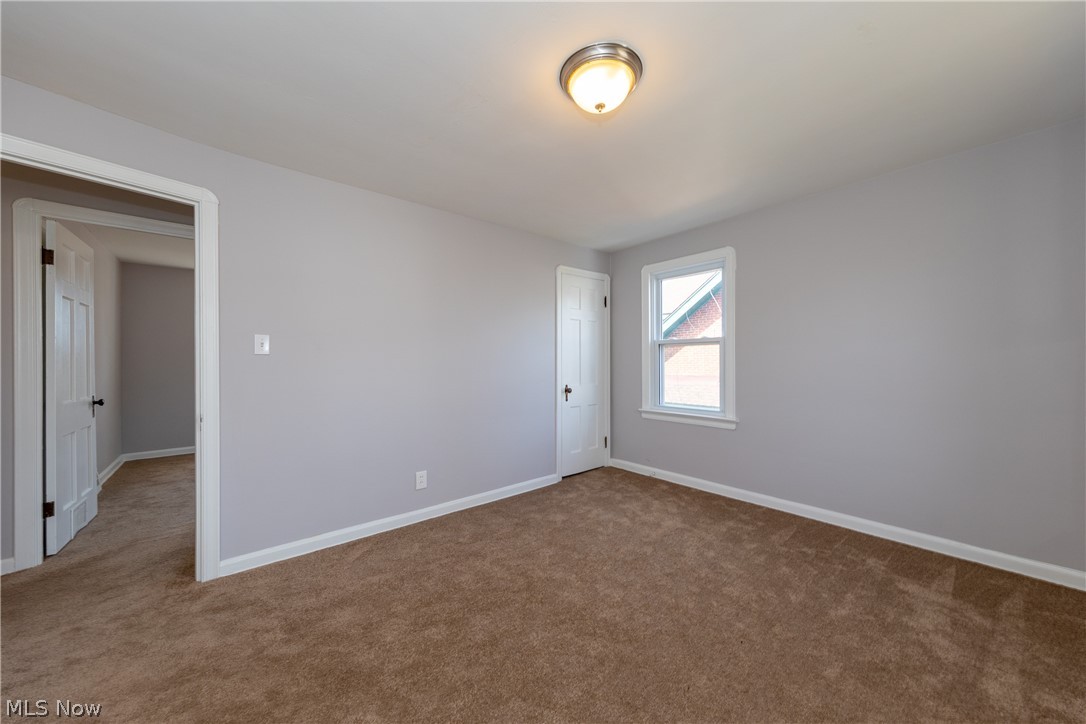 1408 Gordon Road Cleveland, OH 44124 - Photo 15 of 30