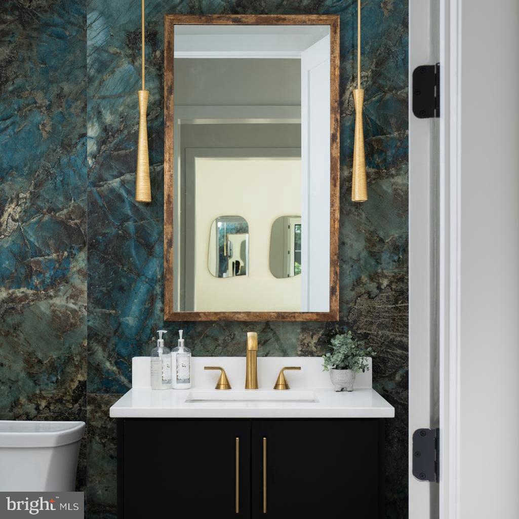 935 Dead Run Drive McLean, VA 22101 - Photo 13 of 47