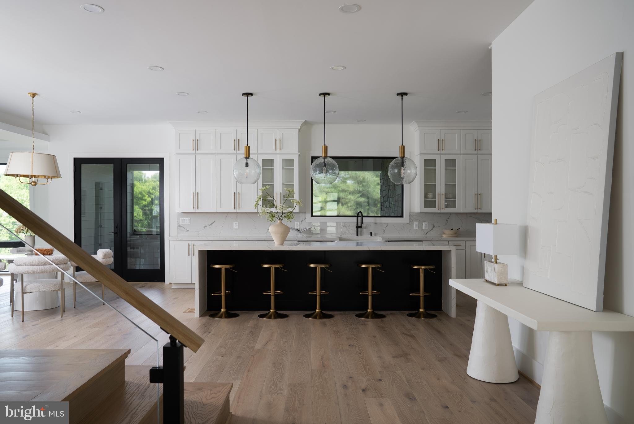 935 Dead Run Drive McLean, VA 22101 - Photo 3 of 47