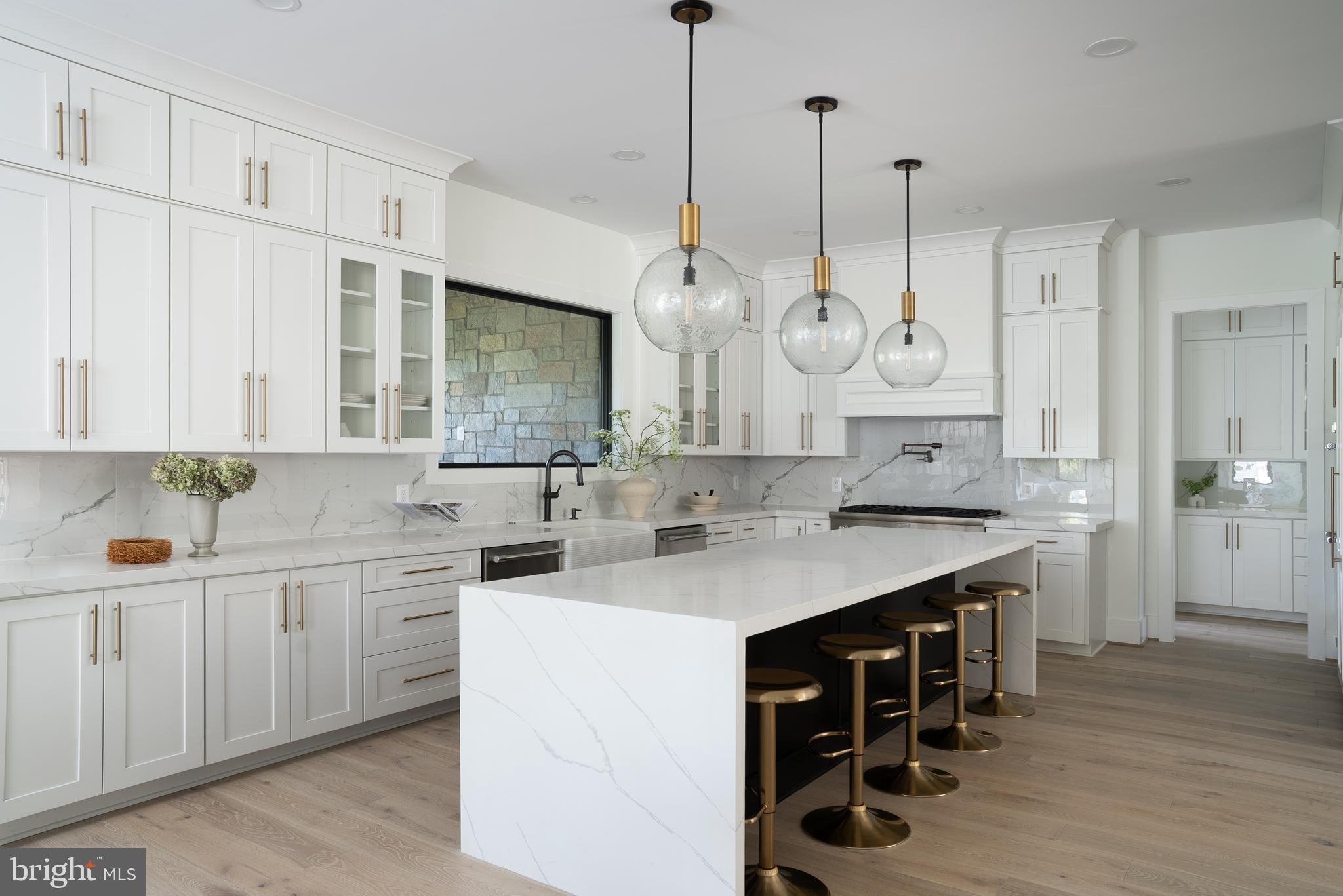 935 Dead Run Drive McLean, VA 22101 - Photo 10 of 47