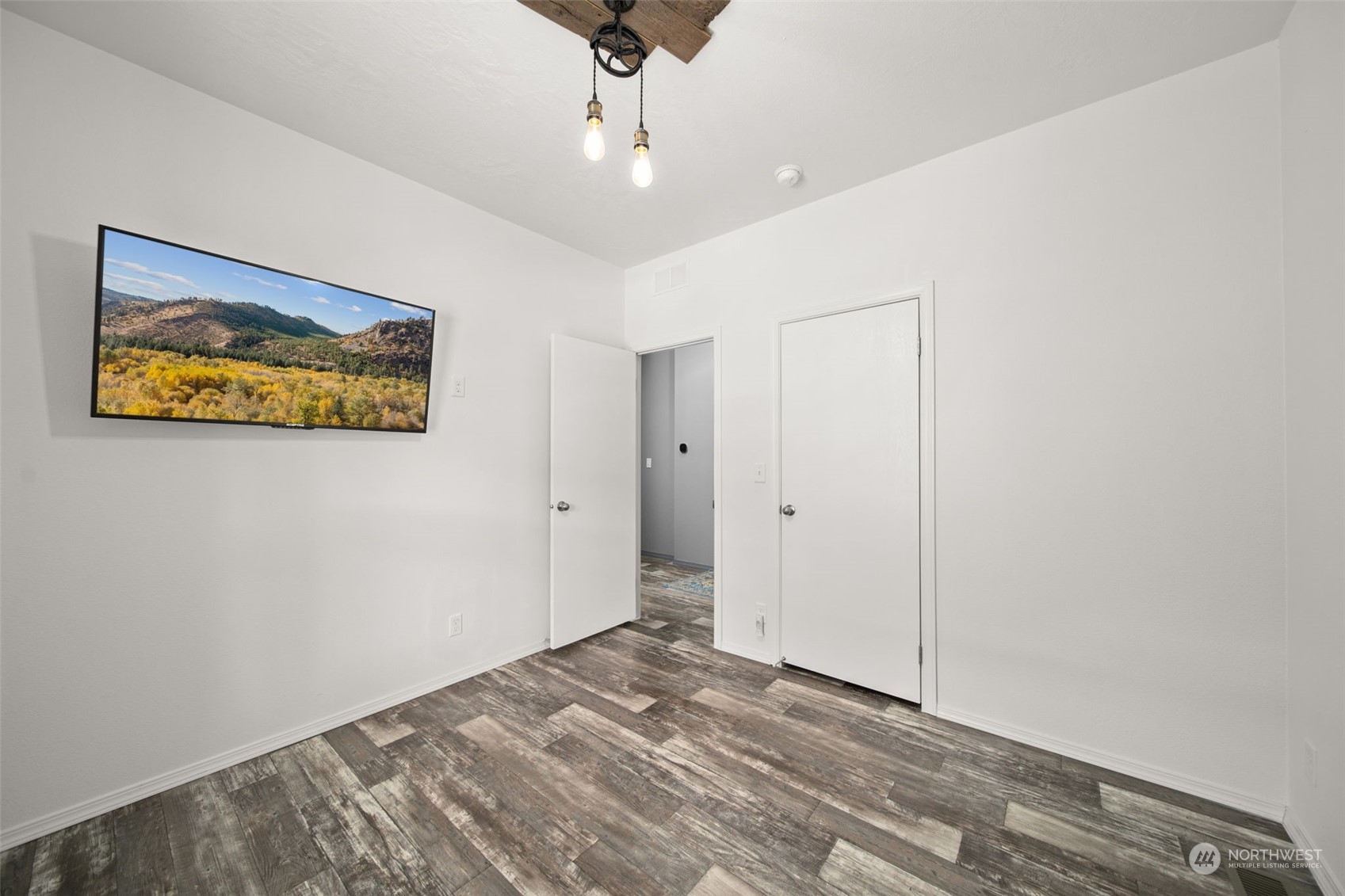 15090 Entiat River Road Entiat, WA 98822 - Photo 32 of 40 Gallery Image 32