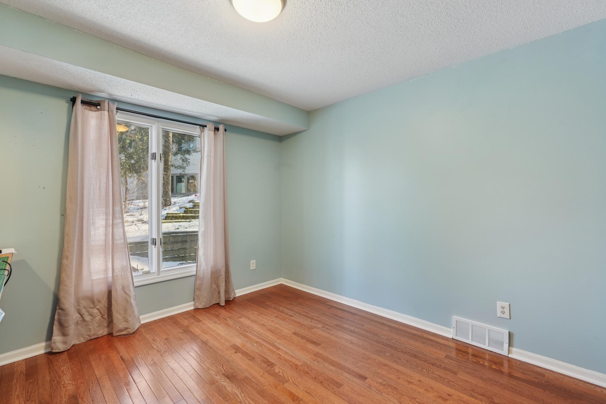 1276 Dunberry Lane Eagan, MN 55123 - Photo 12 of 28