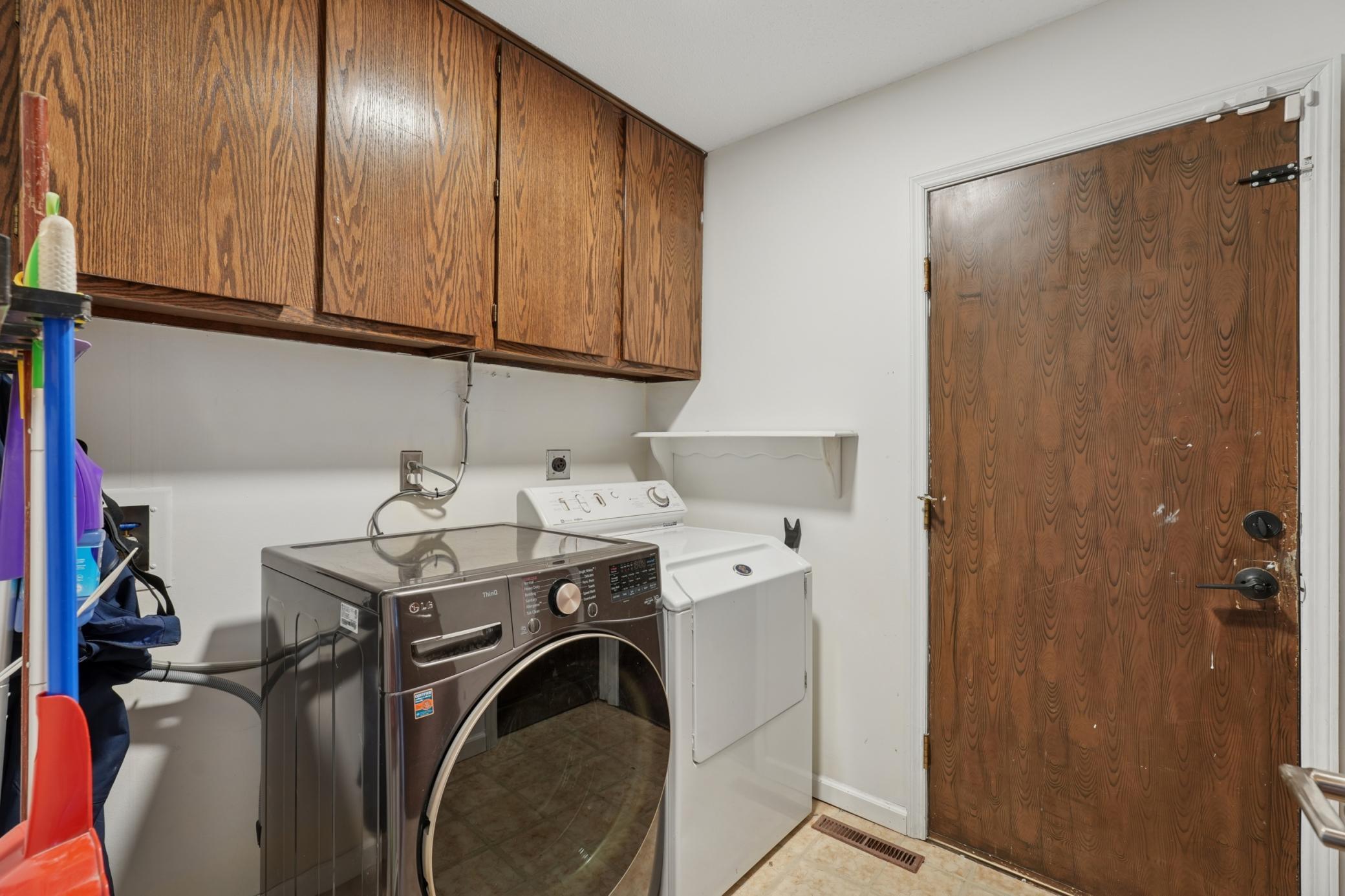 1276 Dunberry Lane Eagan, MN 55123 - Photo 14 of 28