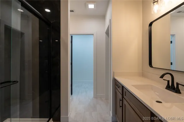 $1,325,000 | 106 West Cross Fox Trail, Camdenton, MO 65020