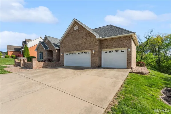 $599,000 | 216 Eden Park Boulevard, Shiloh, IL 62269