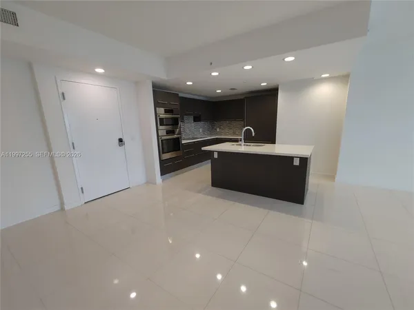 $2,800 | 7661 Northwest 107th Avenue, Unit 710, Doral, FL 33178